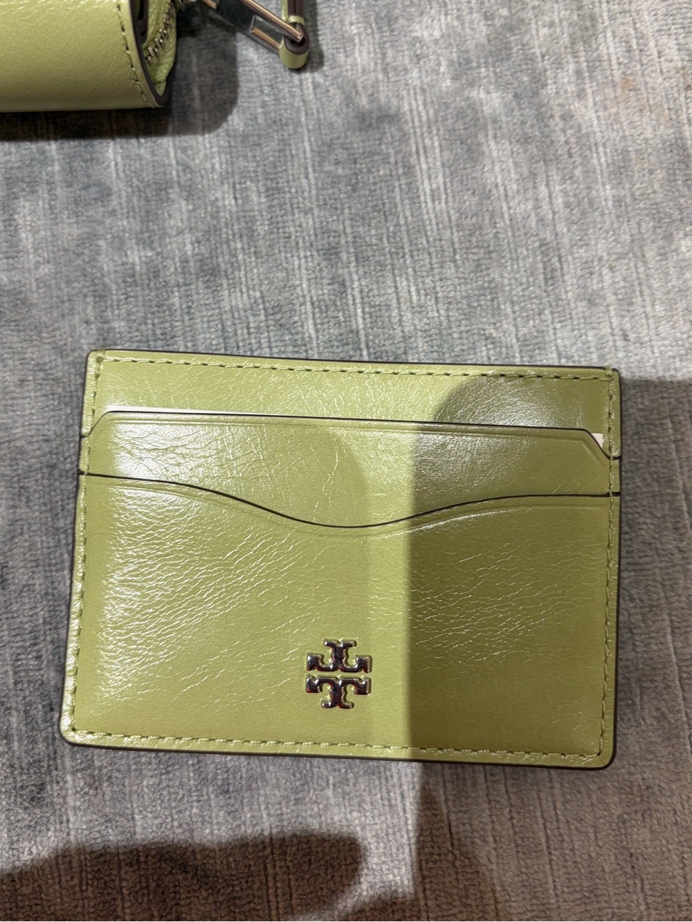 Tory Burch mint green Patent Leather Card Holder with Gold Logo Emblem new